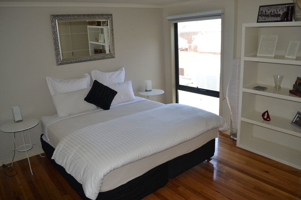 Metung Waters Motel And Apartments מראה חיצוני תמונה