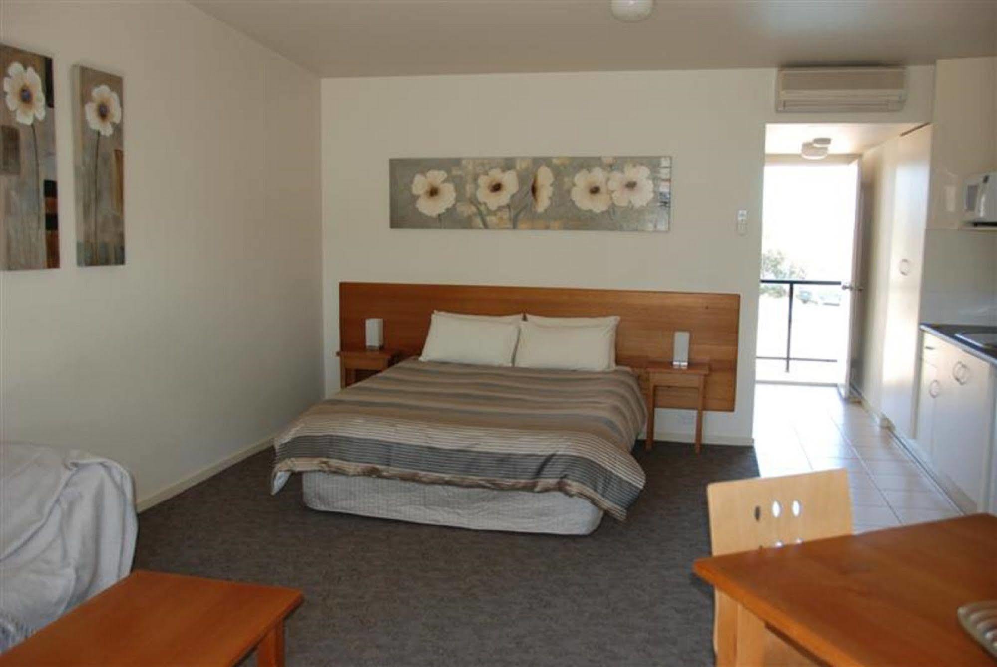 Metung Waters Motel And Apartments מראה חיצוני תמונה
