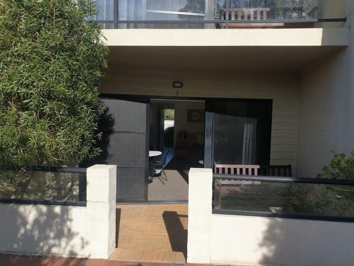 Metung Waters Motel And Apartments מראה חיצוני תמונה